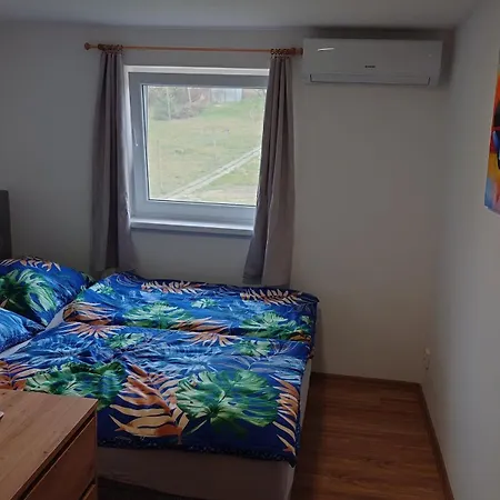 Apartman Kurdejovska Hustopece Exterior photo